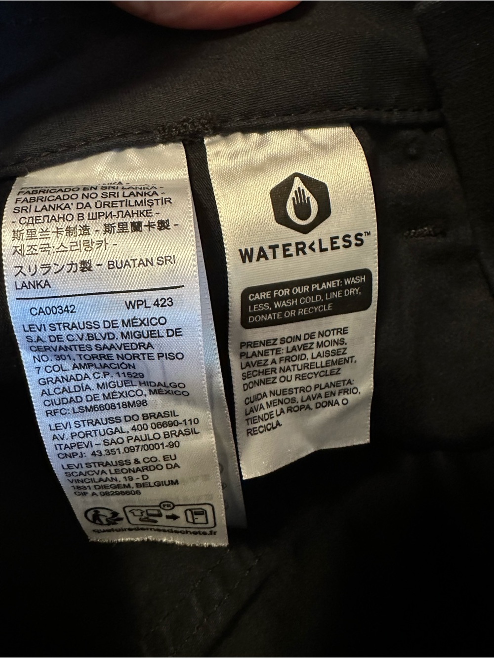 Levi's Women's Black High-Rise Utility Shorts -Ribcage - Picture 6 of 6
